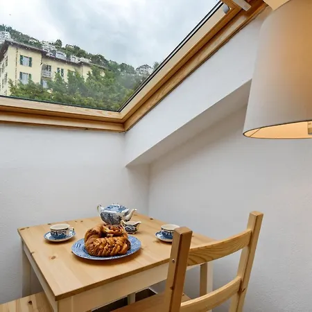 Center Apartments! Como