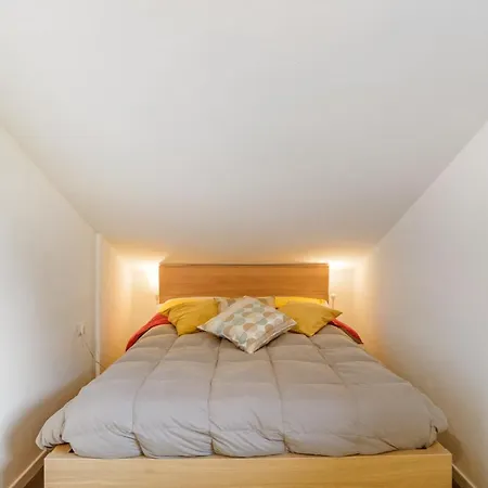 アパート Center Apartments! *