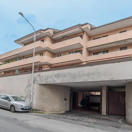 Center Apartments! Como