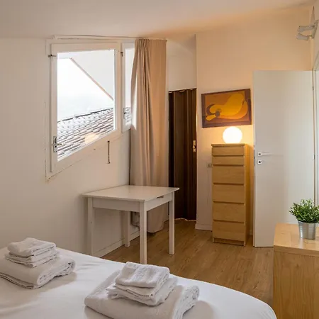 Center Apartments! * Όπως