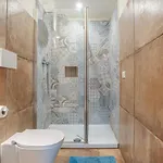 Guesthost - Center Apartments! *
