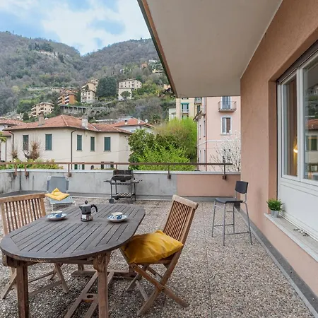 Guesthost - Center Apartments!